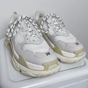 *Excellent Condition* Balenciaga Triple S Trainers | Size 38